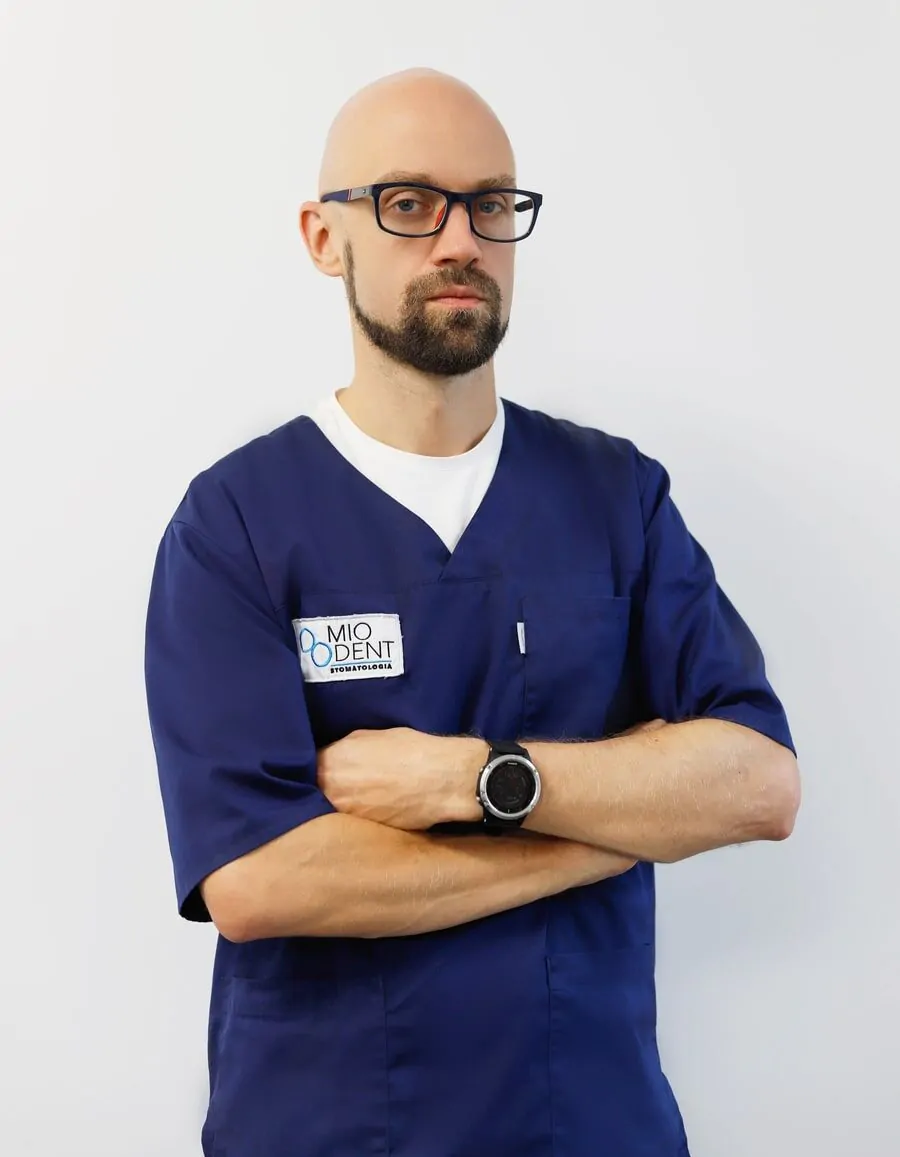 lek. dent.  Jakub Koralewski