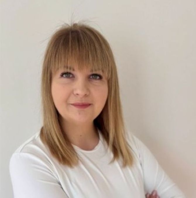 dyp. hig. stom. Justyna  Zembrzuska 